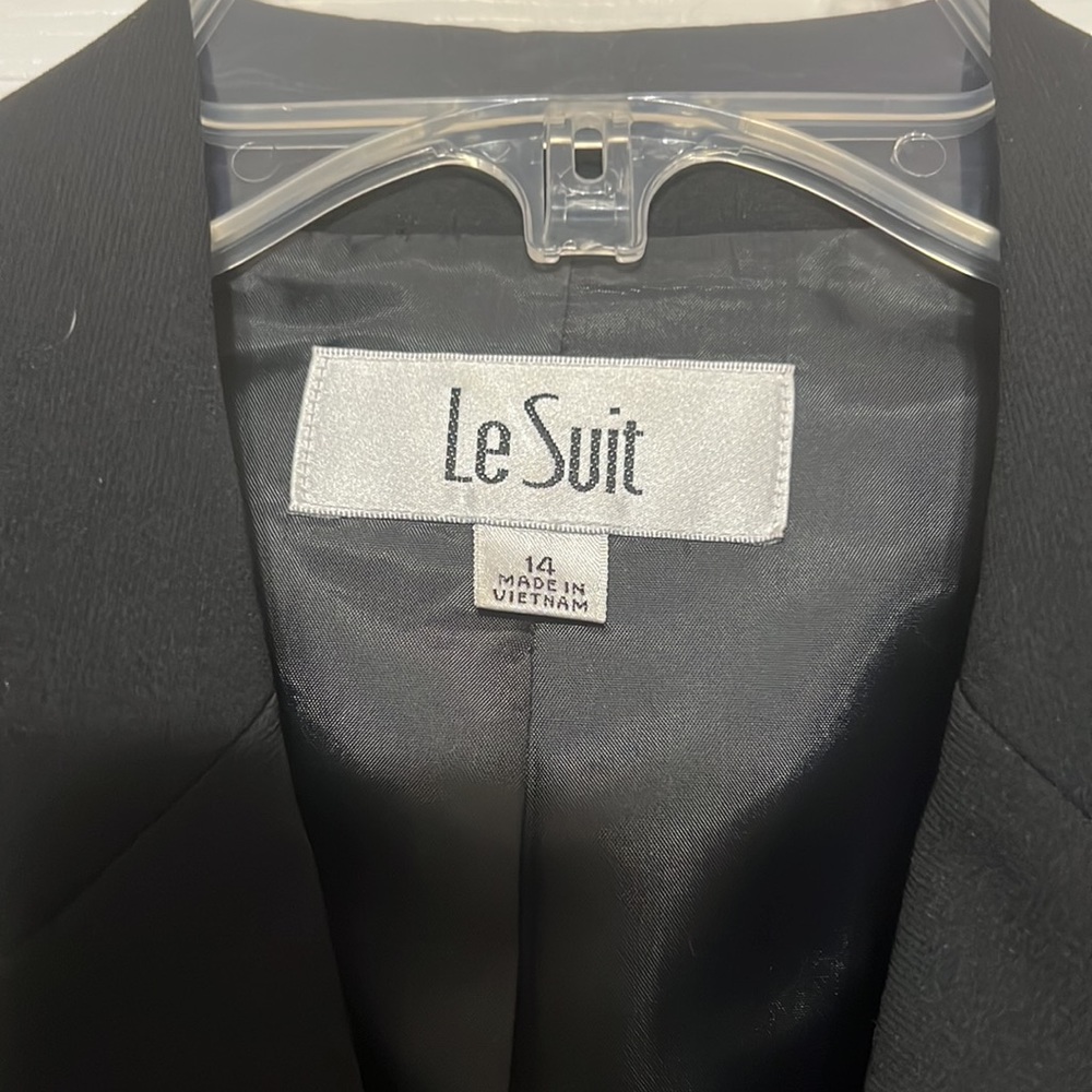 Black Le suit, dressy blazer - Picture 2 of 5